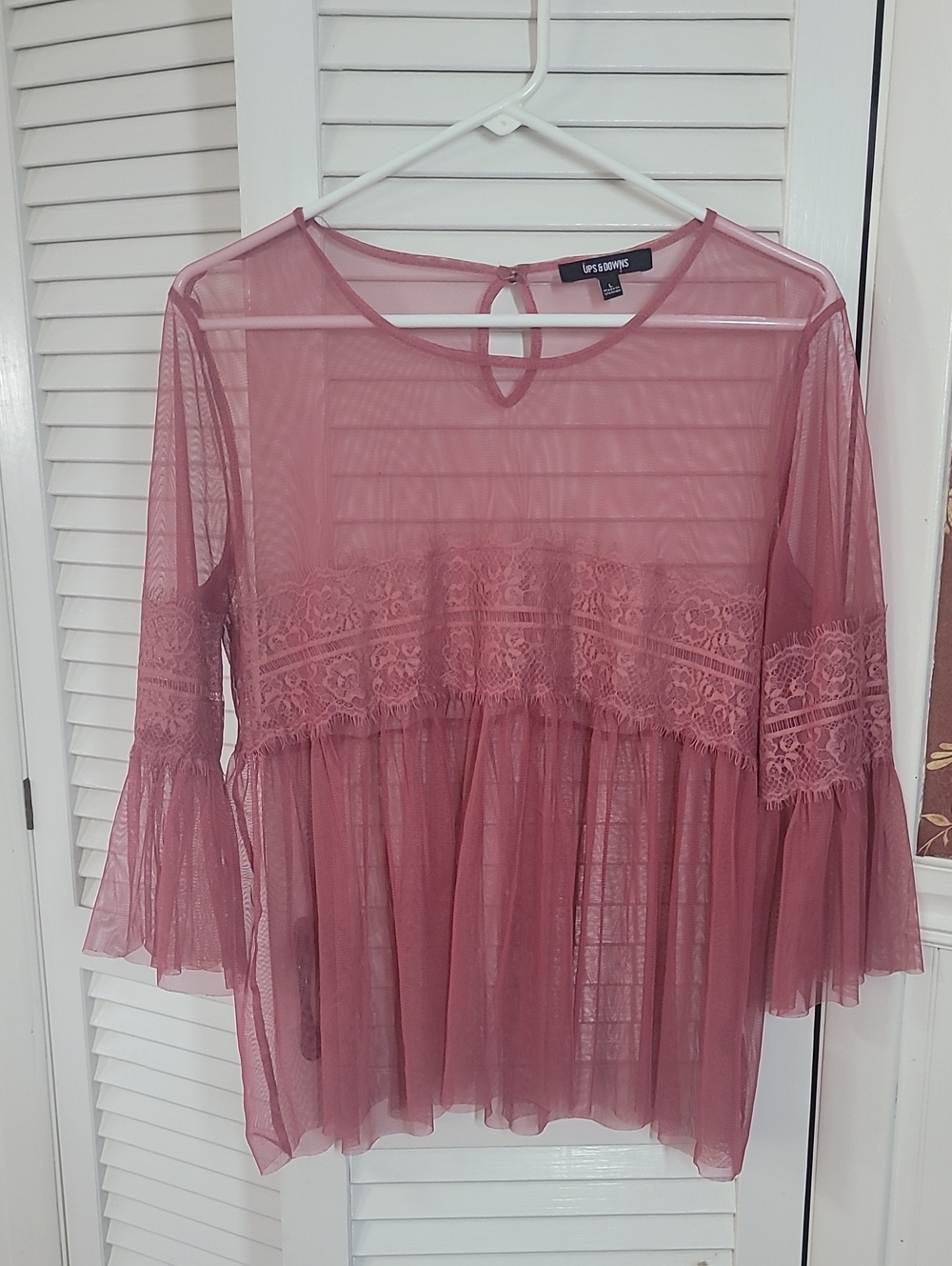 UPS & DOWNS Dusty Mauve Lace-Trim Sheer Peplum Blouse